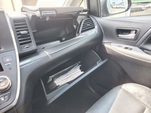 Used 2017 Toyota Sienna SE w/ SE Preferred Package image 62