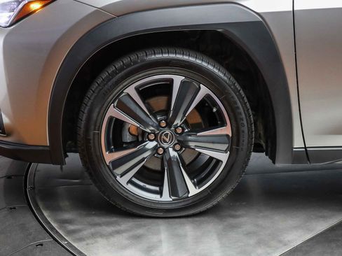 Used 2020 Lexus UX 250h w/ Premium Package image 9