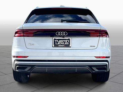 Used 2022 Audi Q8 Premium Plus w/ Premium Plus Package image 5