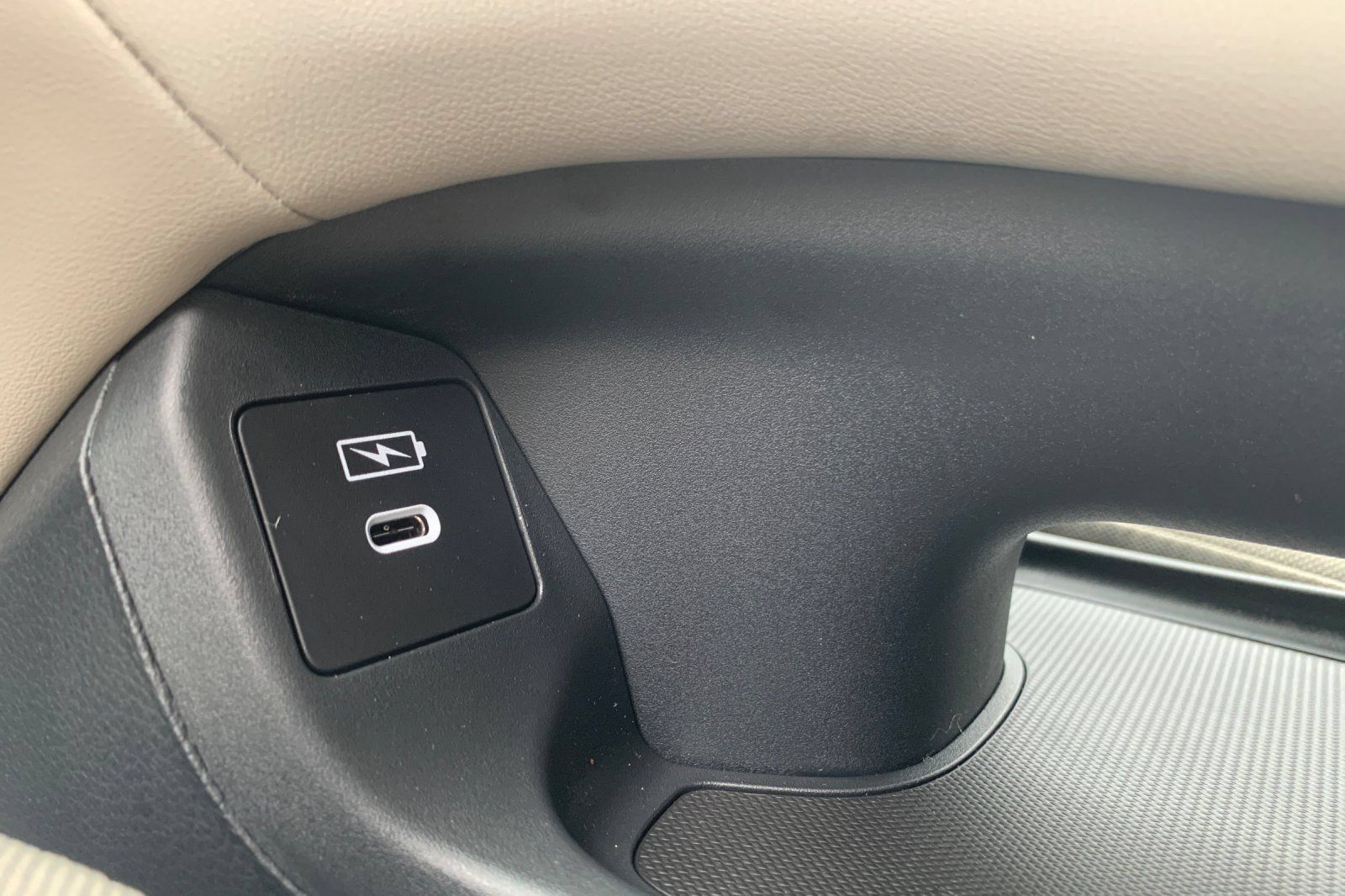 Used 2025 Honda HR-V LX image 35