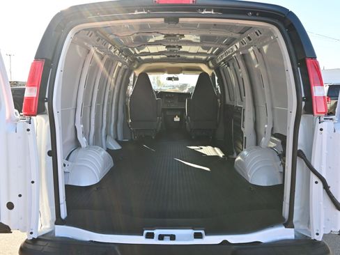 New 2025 Chevrolet Express 2500 w/ Driver Convenience Package image 18