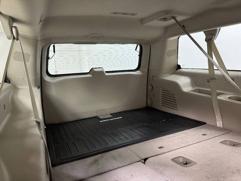 Used 2016 Cadillac Escalade ESV Premium AWD/4WD image 25