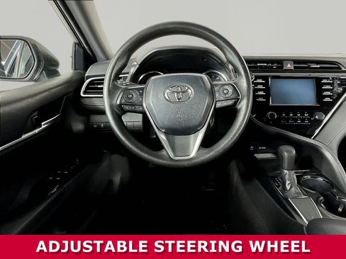 Used 2018 Toyota Camry LE FWD image 8
