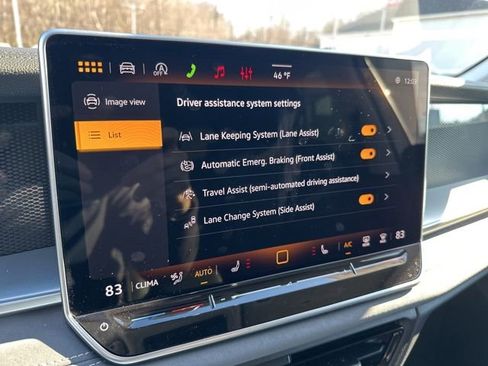 New 2026 Volkswagen Tiguan SE image 15