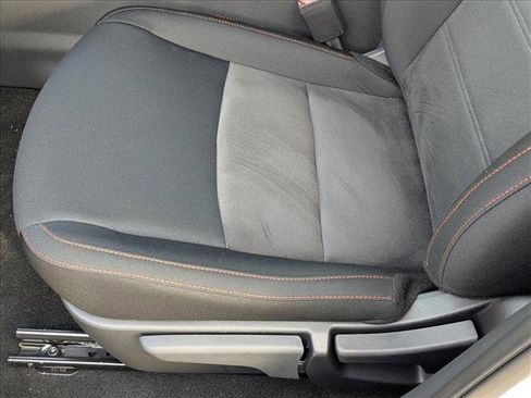 Used 2025 Nissan Sentra SR image 4