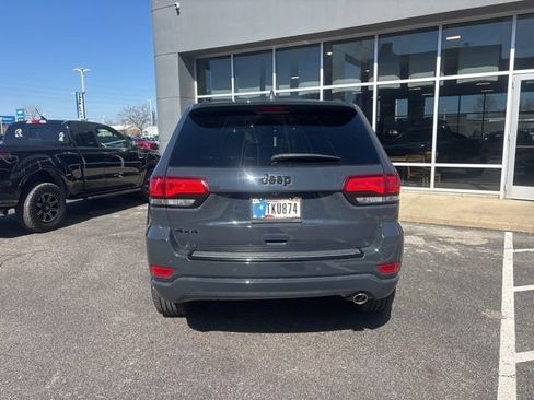 Used 2018 Jeep Grand Cherokee Altitude image 1