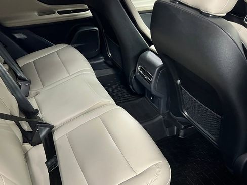 Used 2025 Lincoln Corsair AWD image 15