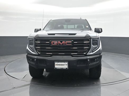 Used 2023 GMC Sierra 1500 AT4X image 5
