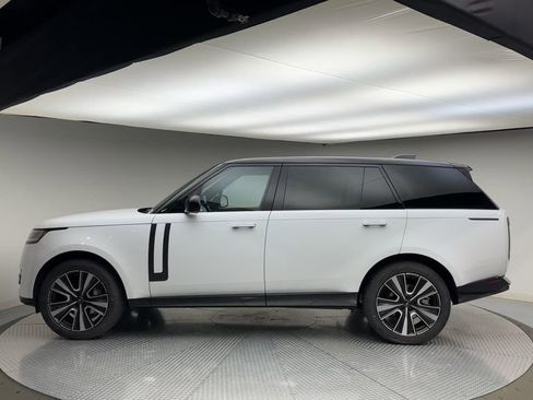 Certified 2024 Land Rover Range Rover Long Wheelbase SE AWD/4WD image 5