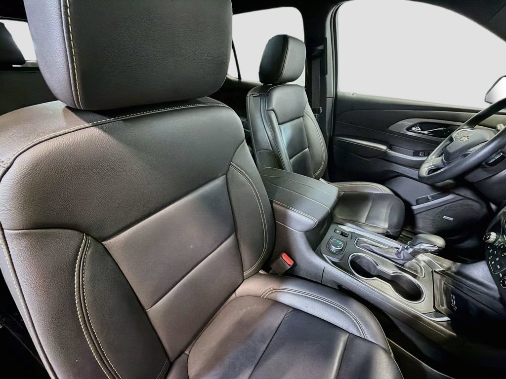 Used 2023 Chevrolet Traverse LT w/ LT Premium Package AWD/4WD image 30