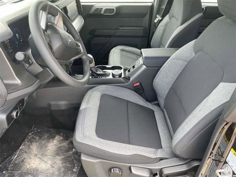 New 2025 Ford Bronco Base image 13