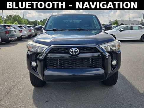 Used 2018 Toyota 4Runner SR5 RWD image 2
