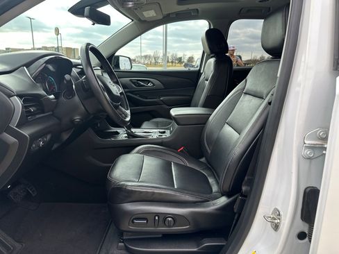 Used 2019 Chevrolet Traverse Premier w/ Redline Edition image 9