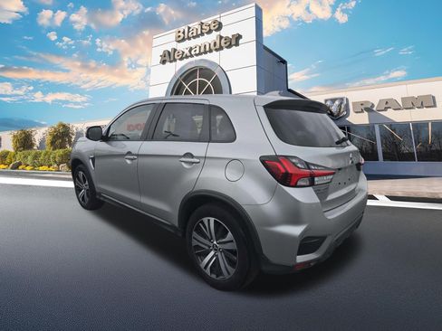 Used 2025 Mitsubishi Outlander Sport SE image 6