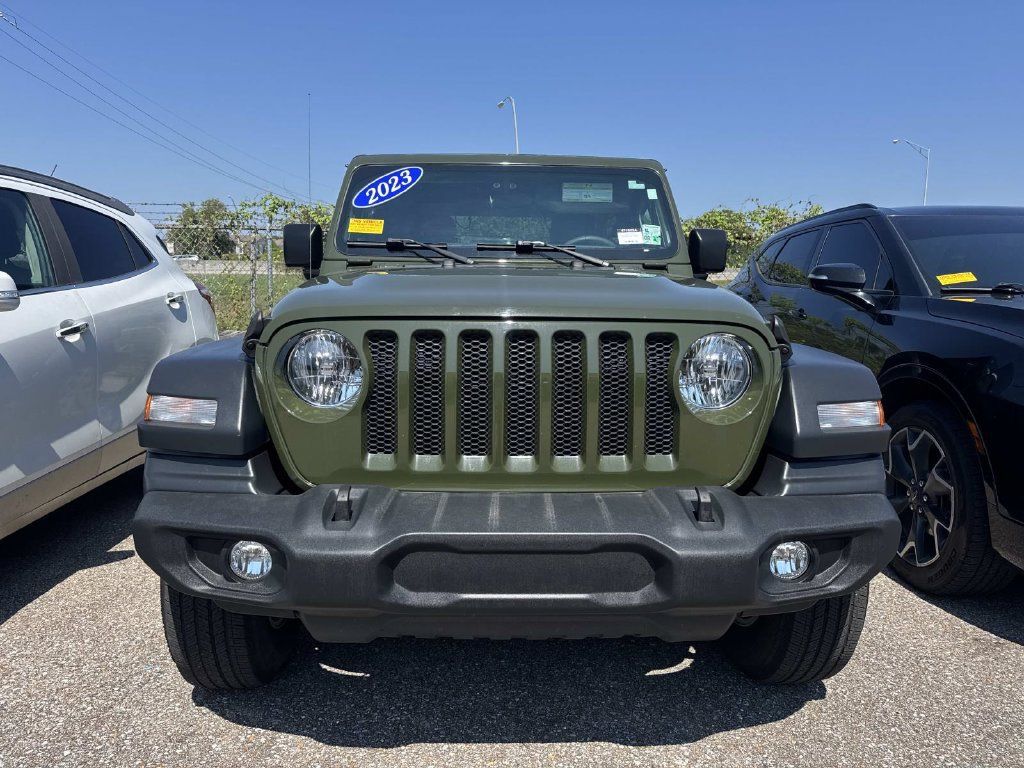 Used 2023 Jeep Wrangler Sport AWD/4WD image 3