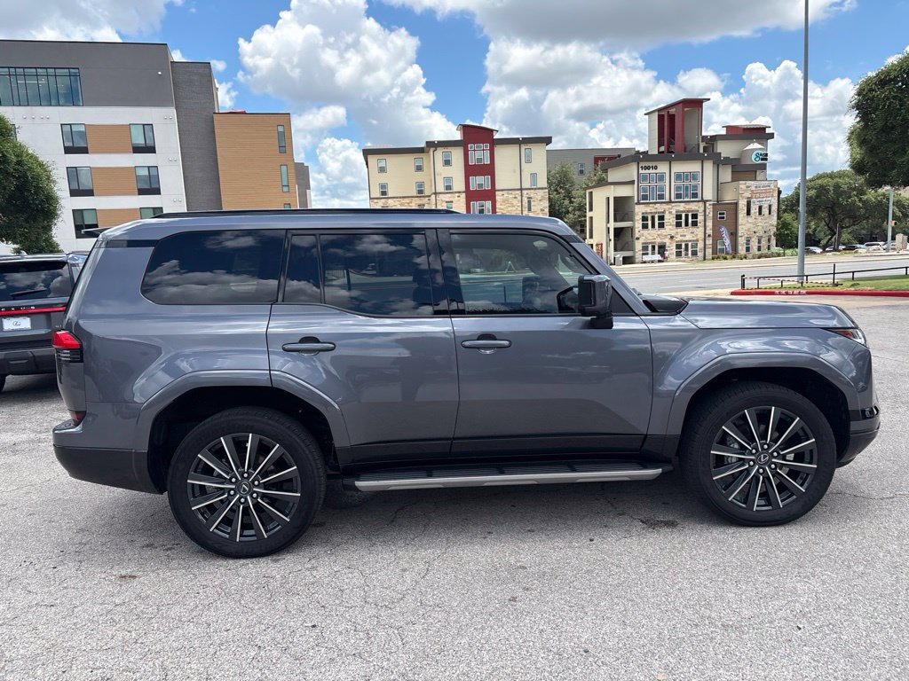 Certified 2024 Lexus GX 550 w/ Accessory Package (2T) AWD/4WD image 6