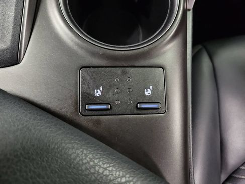 Used 2024 Toyota Camry SE FWD image 16