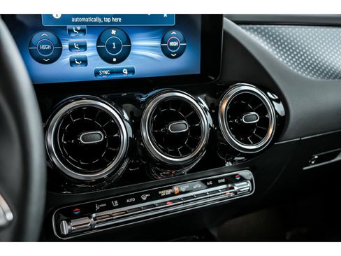 Certified 2026 Mercedes-Benz GLA 250 4MATIC image 14