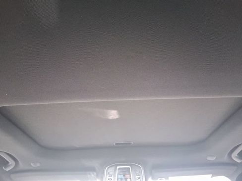 Used 2025 Jeep Grand Cherokee Altitude RWD image 13