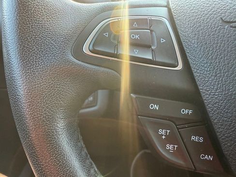 Used 2019 Ford Escape SEL AWD/4WD image 18
