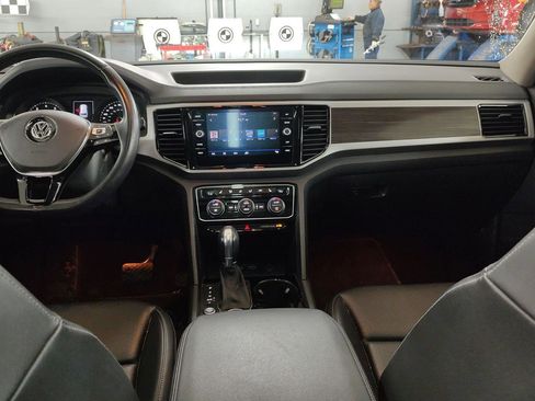 Used 2018 Volkswagen Atlas SEL image 19
