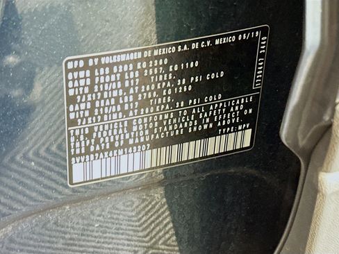 Used 2019 Volkswagen Tiguan SE FWD image 12