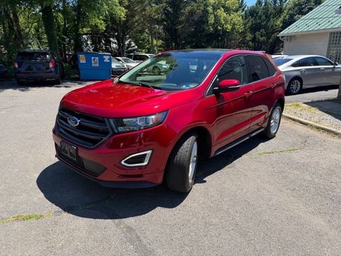 Used 2018 Ford Edge Sport w/ Equipment Group 401A AWD/4WD image 3