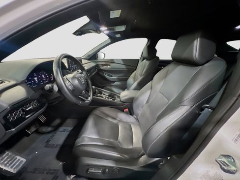 Used 2025 Honda Accord Sport image 14