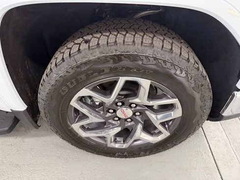 New 2026 GMC Sierra 1500 SLT w/ SLT Premium Plus Package image 4