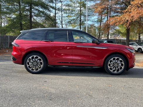 New 2026 Lincoln Nautilus Reserve image 3