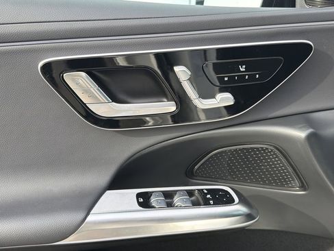 Used 2025 Mercedes-Benz E 350 E 350 image 24