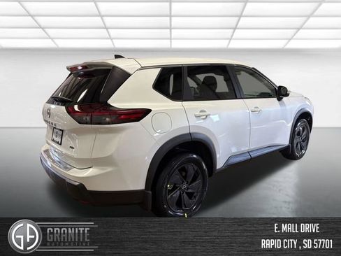 New 2026 Nissan Rogue SV w/ Cold Weather Package AWD/4WD image 5