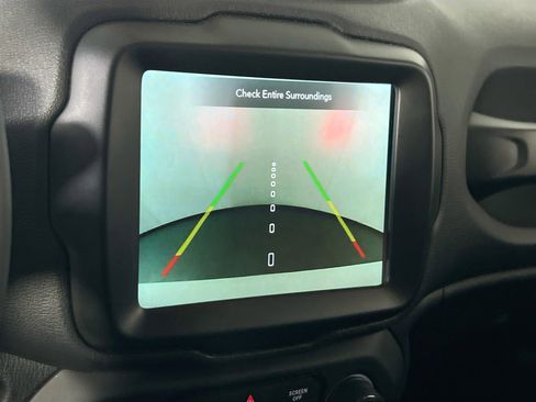 Used 2022 Jeep Renegade Altitude image 14