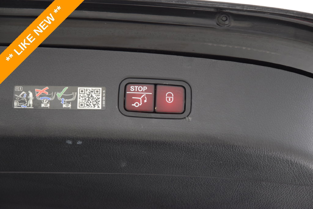 Used 2024 Mercedes-Benz GLC 300 4MATIC image 30