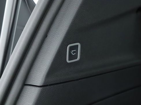 New 2026 Chrysler Pacifica Select image 16