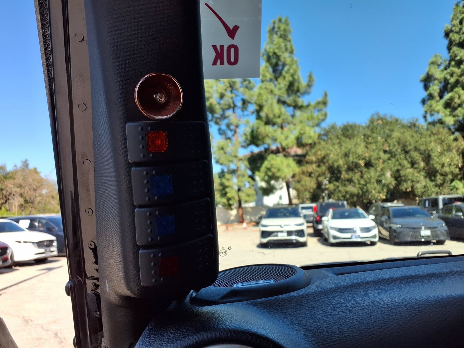 Used 2016 Jeep Wrangler Sahara AWD/4WD image 16