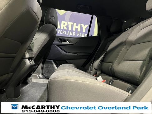 Used 2025 Chevrolet Equinox LT image 23