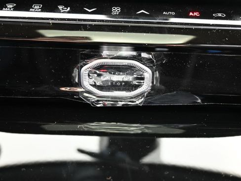 New 2026 Jeep Grand Cherokee Limited w/ Limited Altitude Package RWD image 23