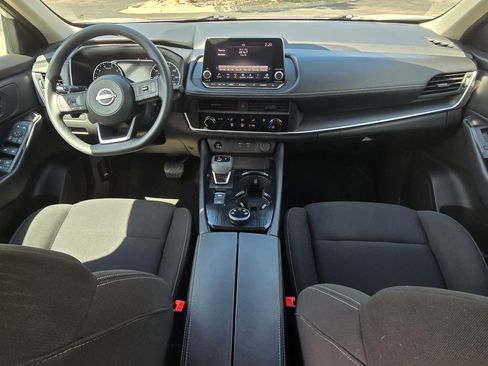 Used 2024 Nissan Rogue S AWD/4WD image 27