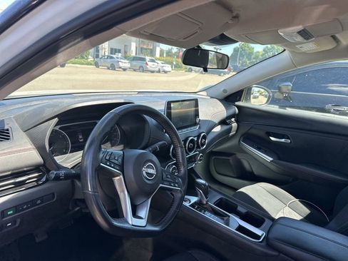Used 2024 Nissan Sentra SR FWD image 9
