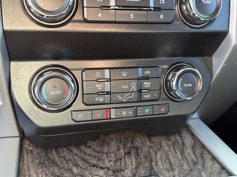 Certified 2019 Ford F250 Lariat w/ Lariat Ultimate Package image 23