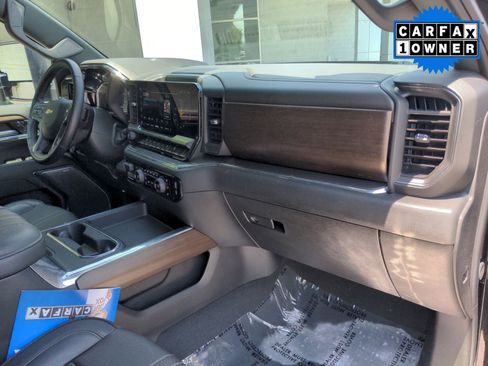 Used 2024 Chevrolet Silverado 2500 High Country w/ High Country Premium Package image 27