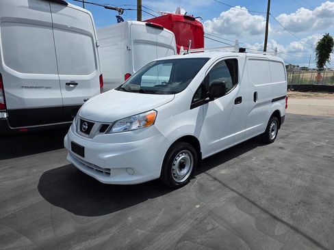 Used 2020 Nissan NV200 S image 30