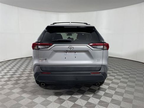 Certified 2019 Toyota RAV4 LE AWD/4WD image 6