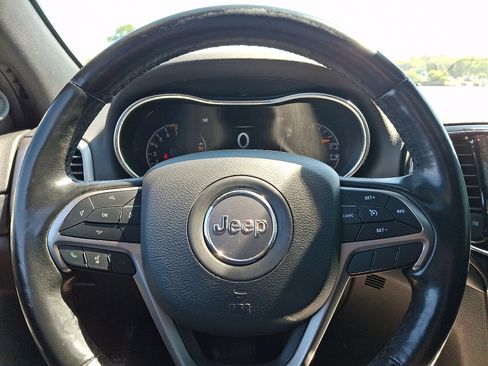 Used 2020 Jeep Grand Cherokee Altitude AWD/4WD image 20