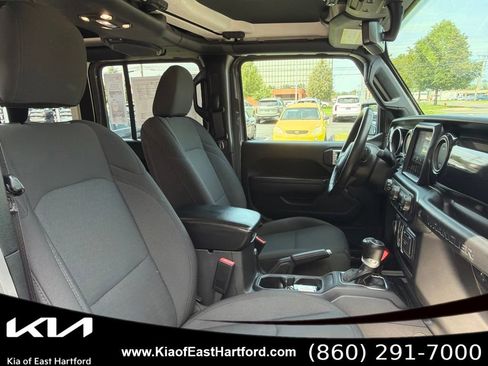 Used 2022 Jeep Wrangler Unlimited Sport AWD/4WD image 11
