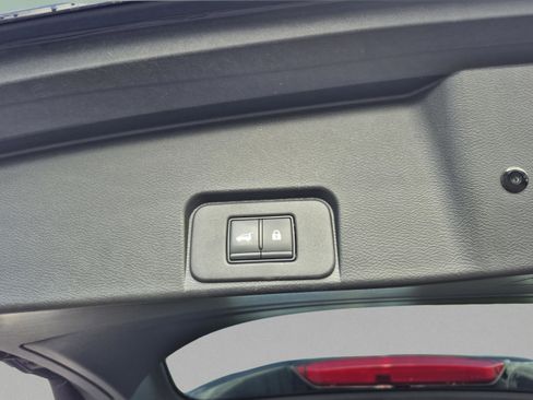 Certified 2023 Nissan Rogue SV w/ SV Premium B Package FWD image 12