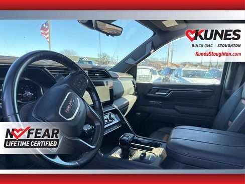 Used 2023 GMC Sierra 1500 AT4 image 15