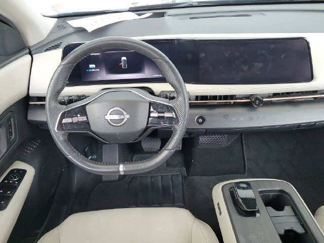 Used 2024 Nissan Ariya AWD image 10