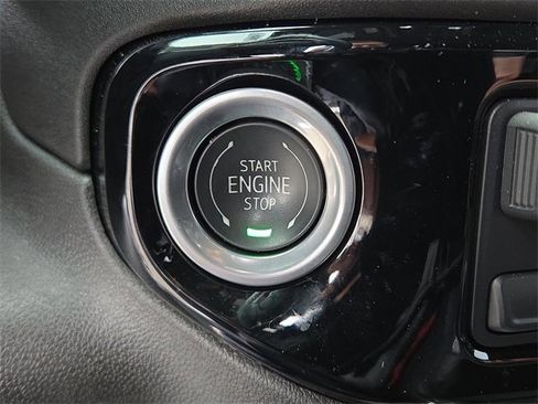 Used 2025 Chevrolet Silverado 2500 LTZ w/ LTZ Plus Package image 11